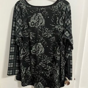 Lynnae Lu La Roe shirt